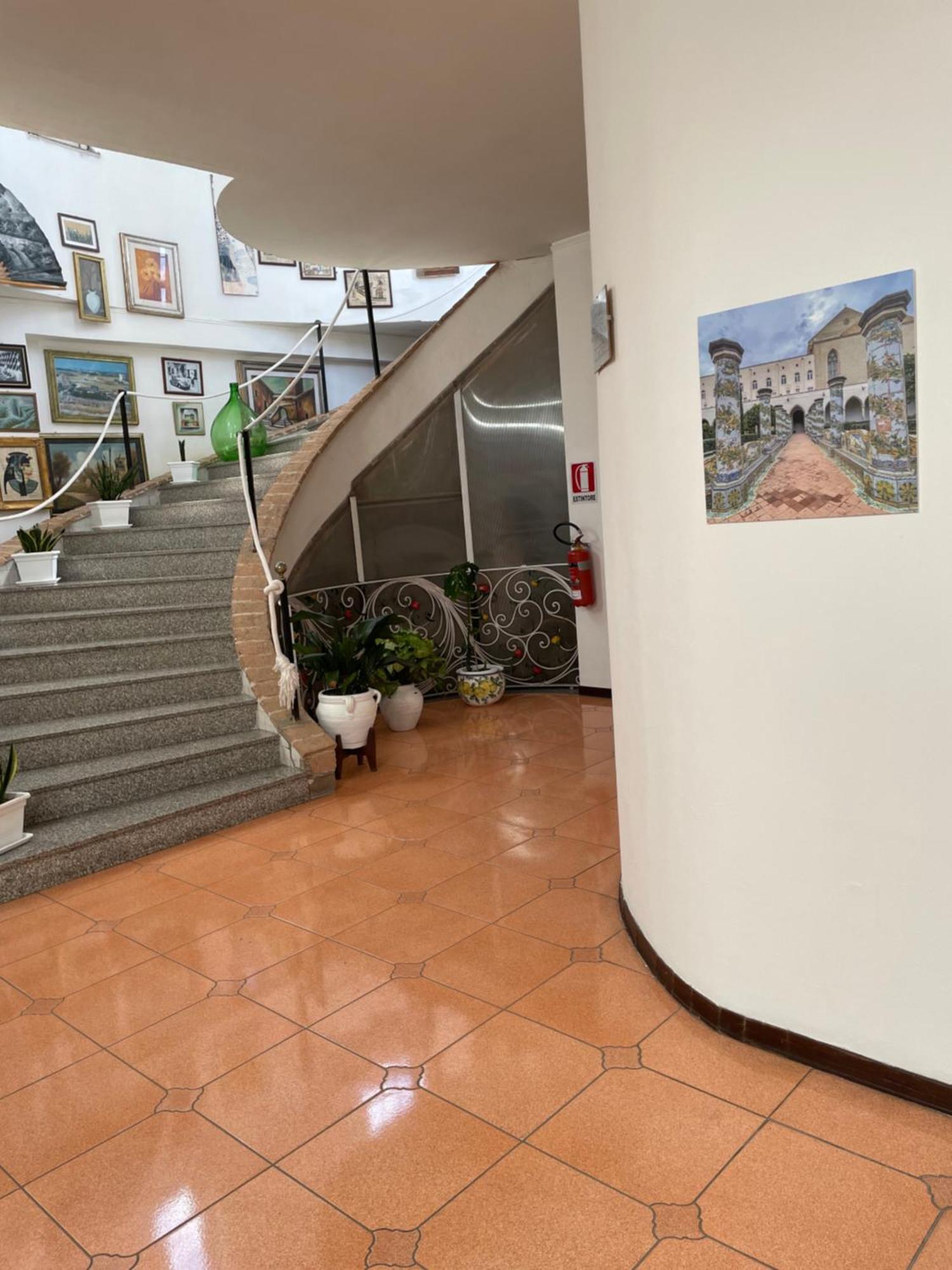 Hotel Cappuccetto Rosso Lusciano Экстерьер фото